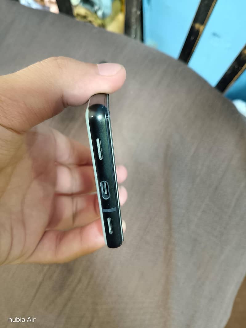 Google Pixel 6a 4
