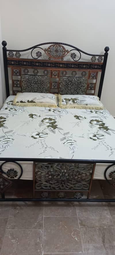 Double Bed