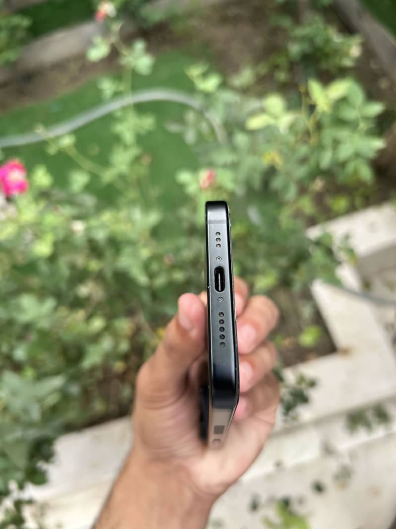 Apple iPhone 15 3