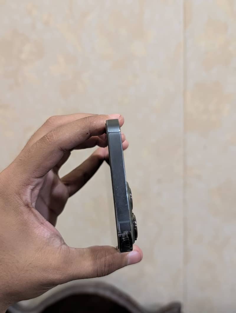 Apple iPhone 13 Pro Max 7