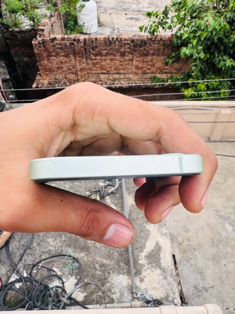 Apple iPhone 12 1