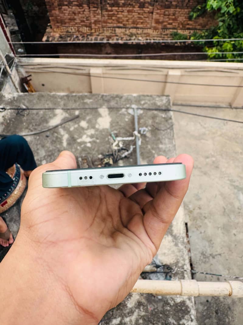 Apple iPhone 12 2