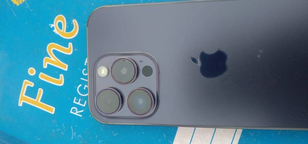 Apple iPhone 14 Pro 1