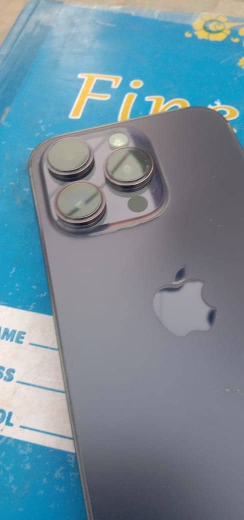 Apple iPhone 14 Pro 2