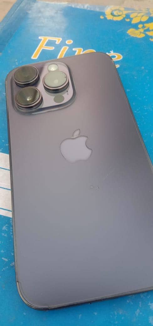 Apple iPhone 14 Pro 3