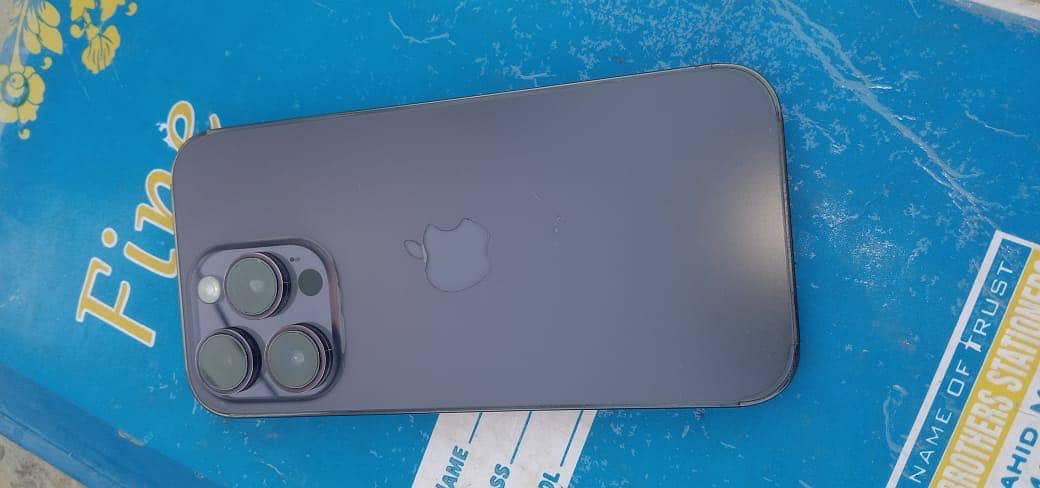 Apple iPhone 14 Pro 8