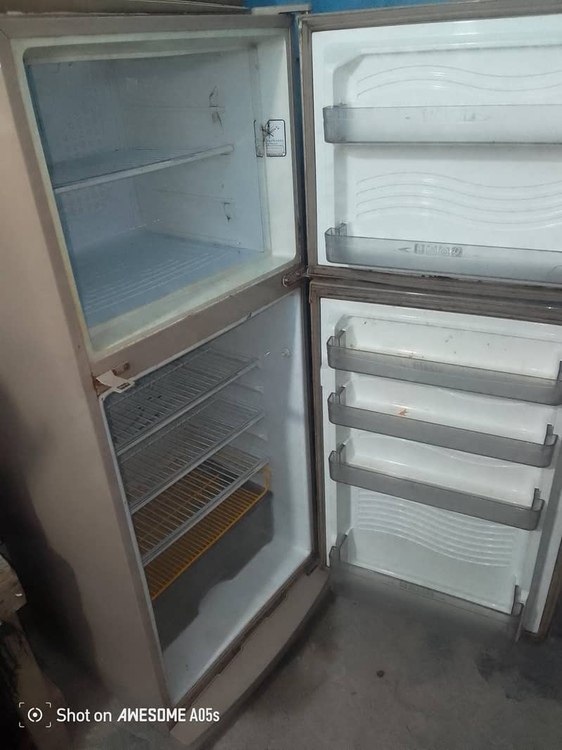 Dawlance fridge 4