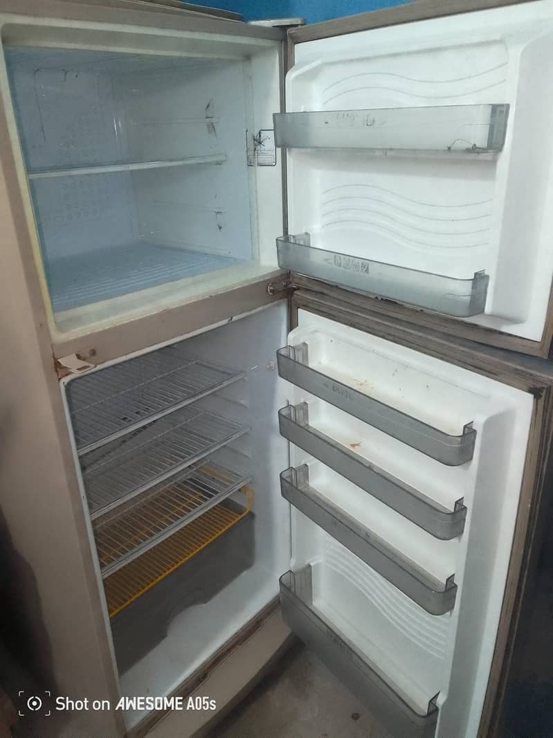 Dawlance fridge 7