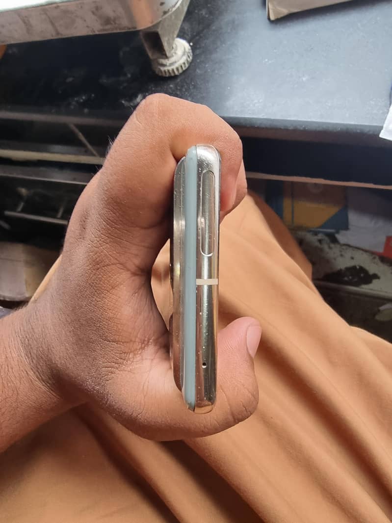 Google Pixel 7 Pro 4