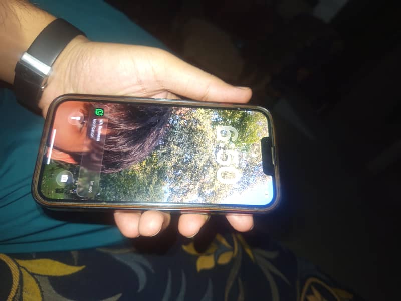 Apple iPhone 13 complete box 0