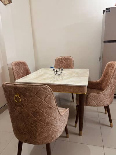 Dinning Table