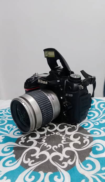 nikon D7000 28.80 lans batry chrgr
