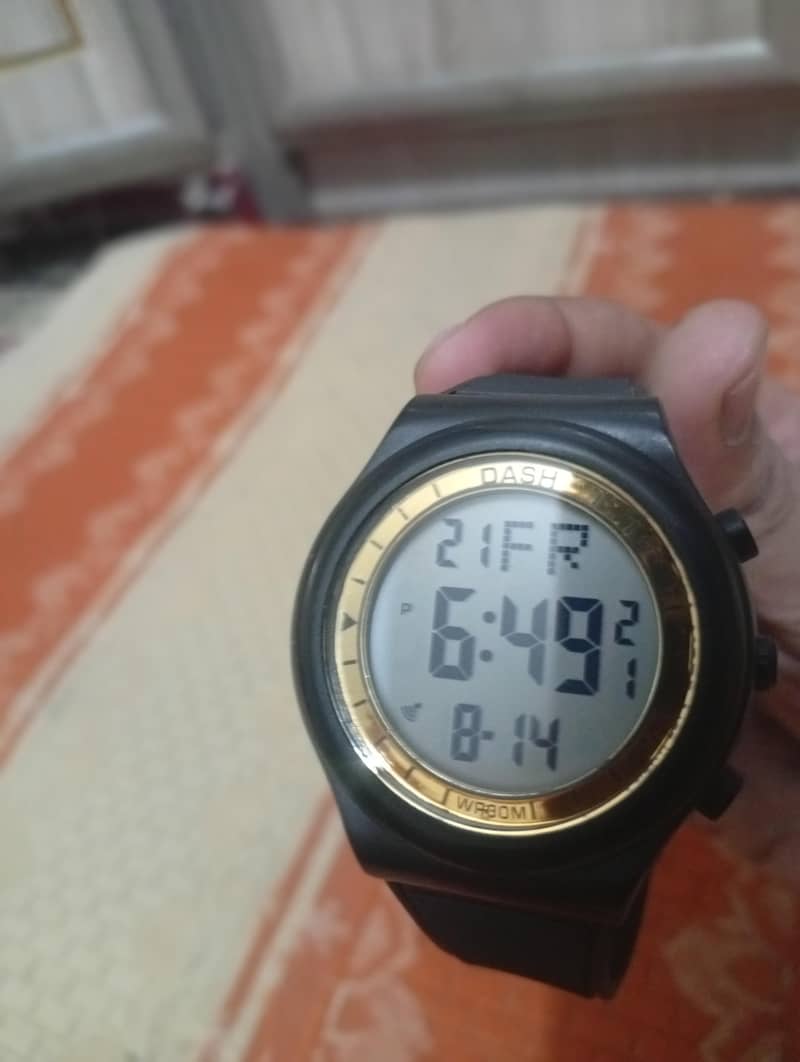 dash digital watch 3