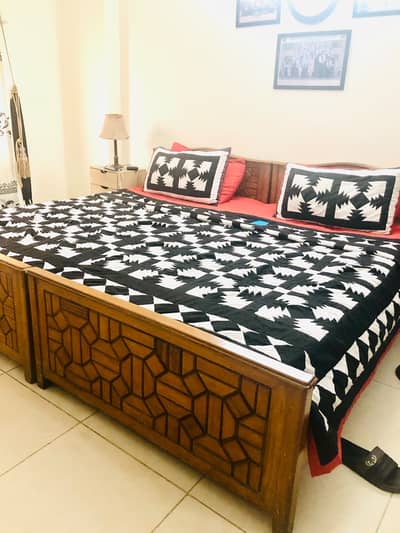 2 Single beds