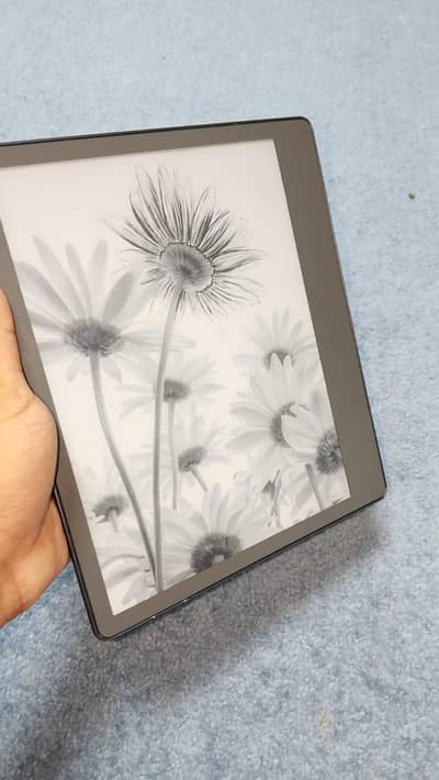 Kindle scribe 1st generation 16GB memory with pen available