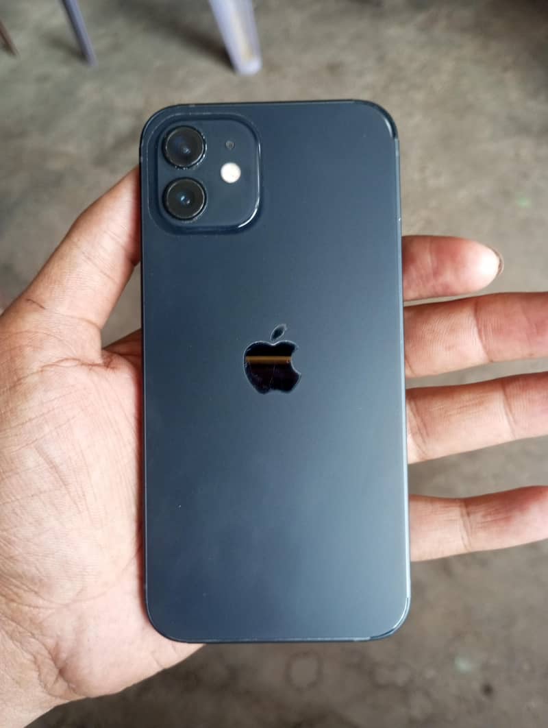 Apple iPhone 12 0