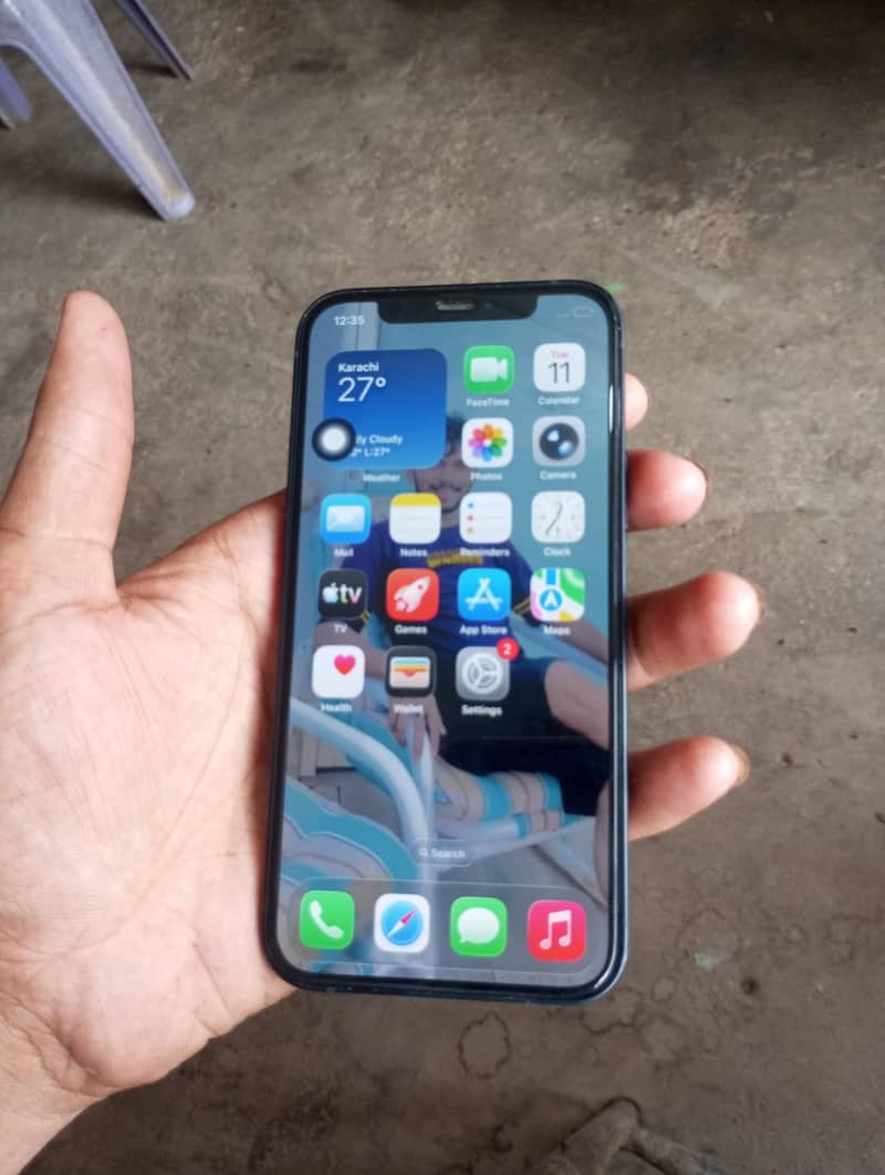 Apple iPhone 12 3