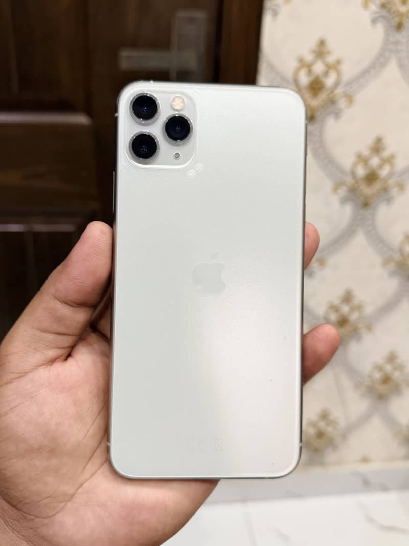 iPhone 11 Pro Max 0