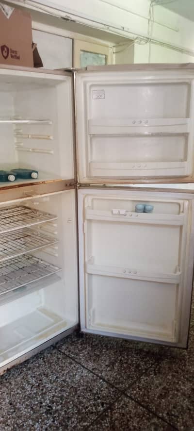 HAIER REFRIGERATOR