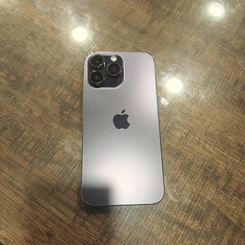 iPhone 14 Pro Max 8