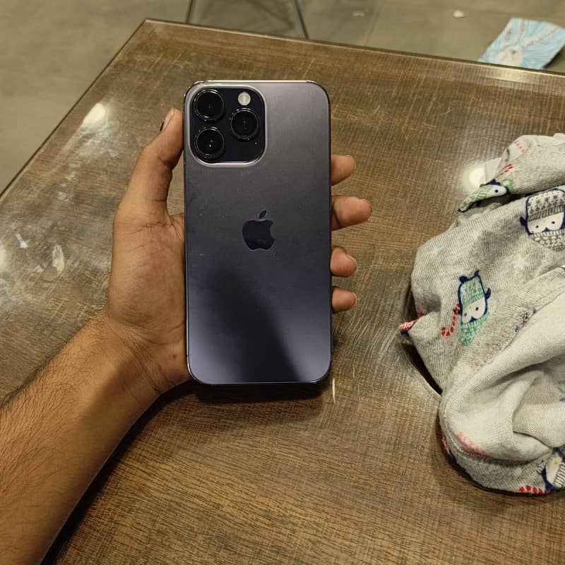 iPhone 14 Pro Max 11