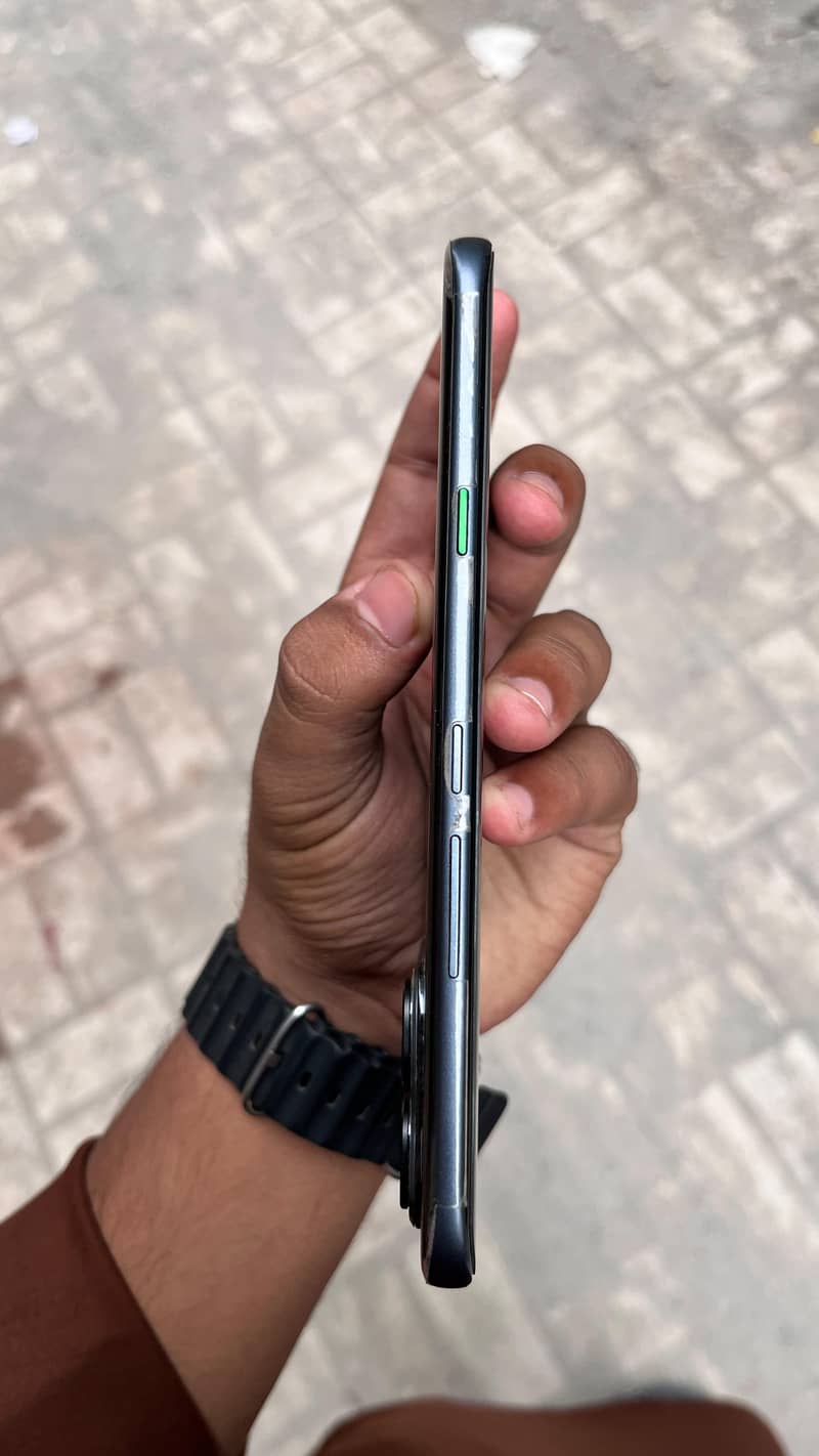 Infinix NOTE EDGE 2
