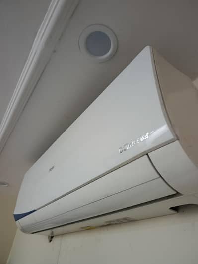 Haier 1.5 Ton DC inverter