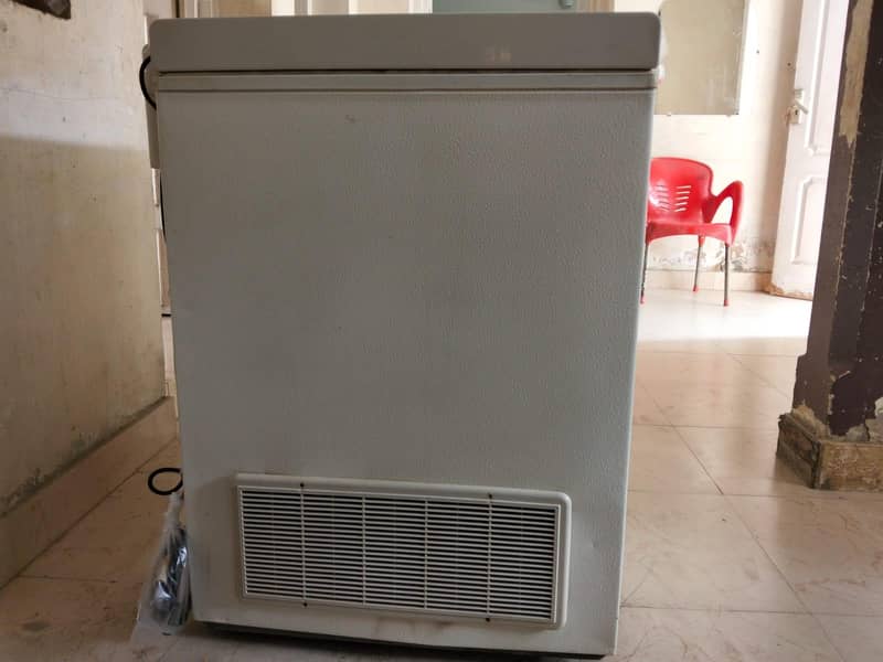waves bubble door deep freezer 2