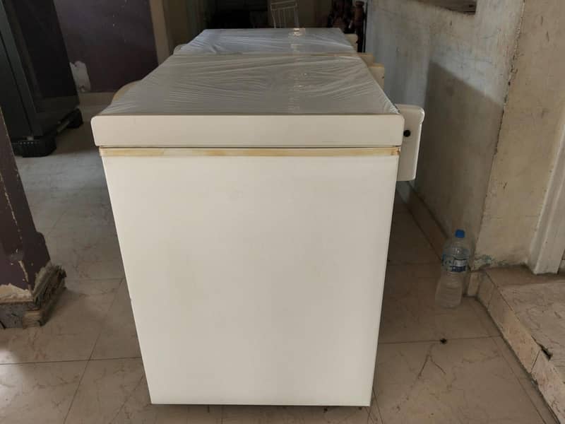 waves bubble door deep freezer 3