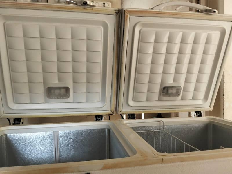 waves bubble door deep freezer 4