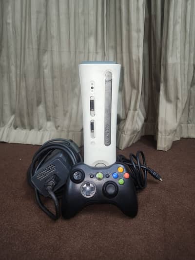 Xbox 360 with controller