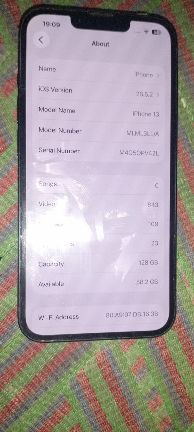 Apple iPhone 13 0