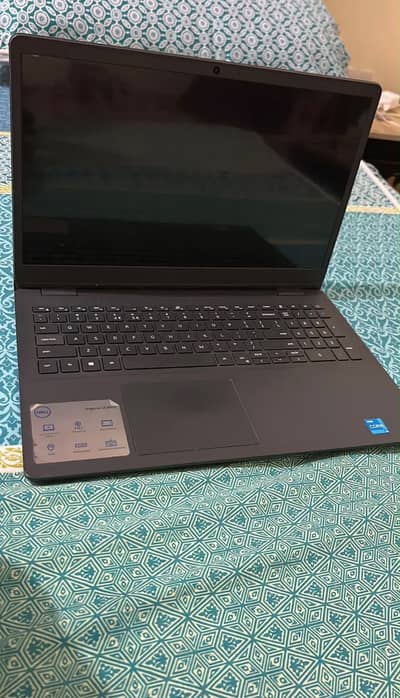 DELL Inspiron 15 3000