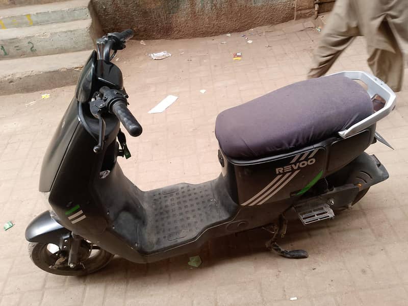 revoo A10 0