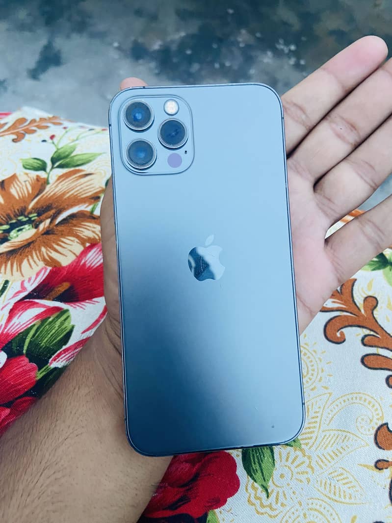 Apple iPhone 12 Pro 0