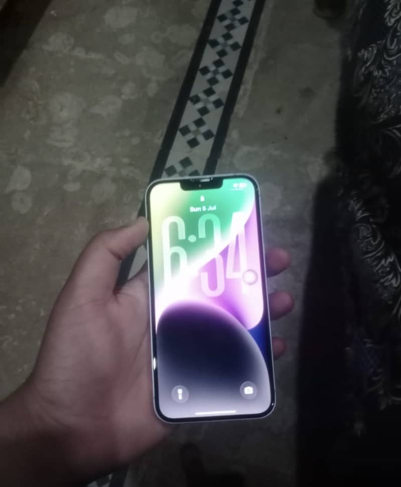 Apple iPhone 14 2