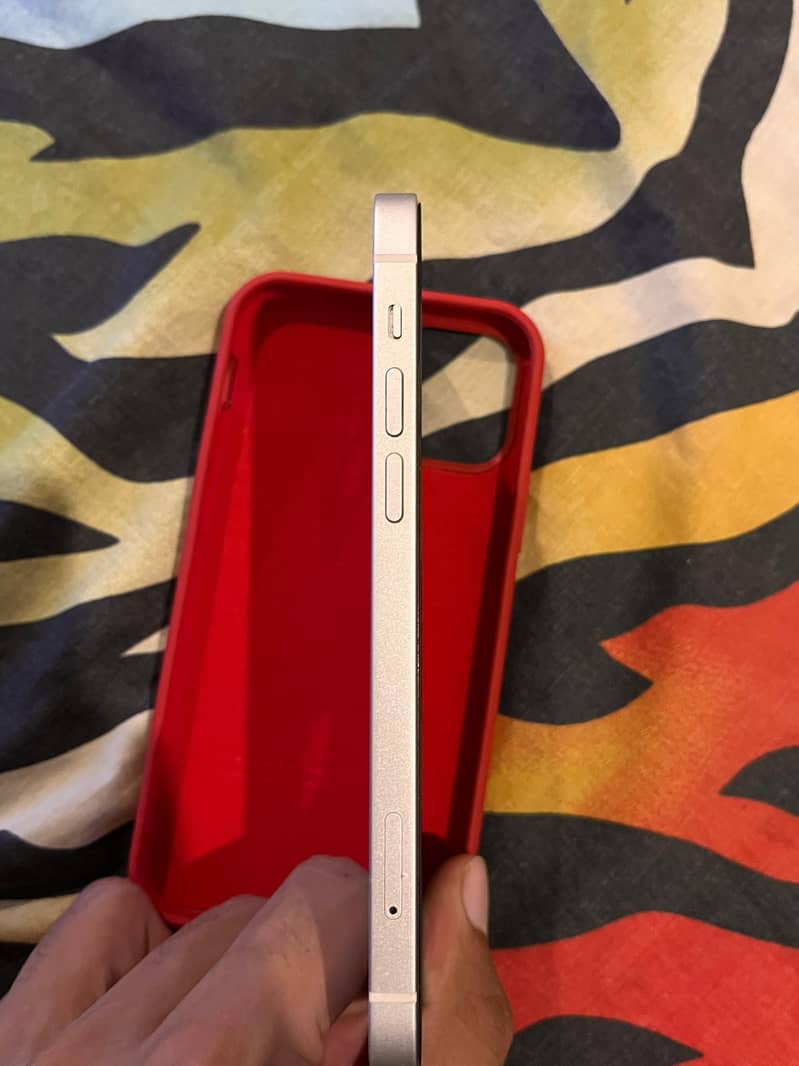Apple iPhone 12 3