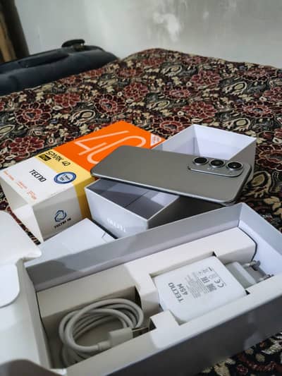 Tecno Spark 40 pro plus