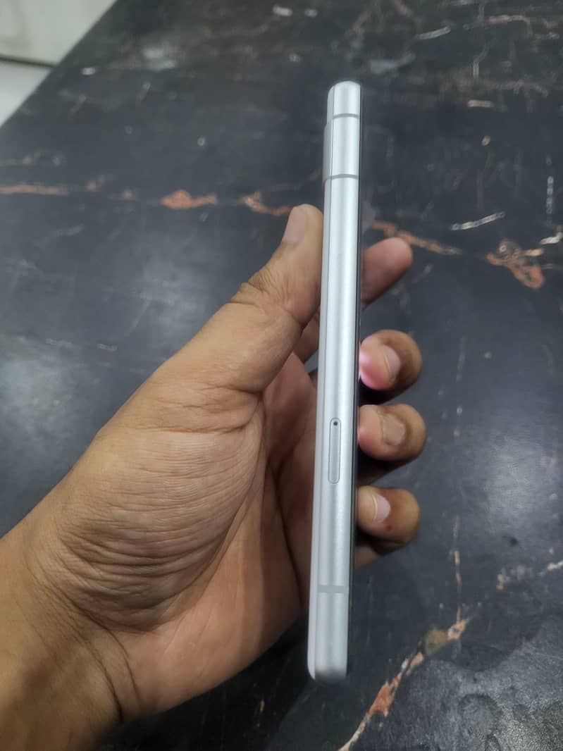 Google Pixel 7a 3