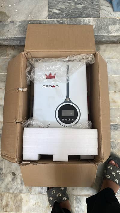 Crown 4.2kW Hybrid Inverter – Used | Working Condition | Inverter