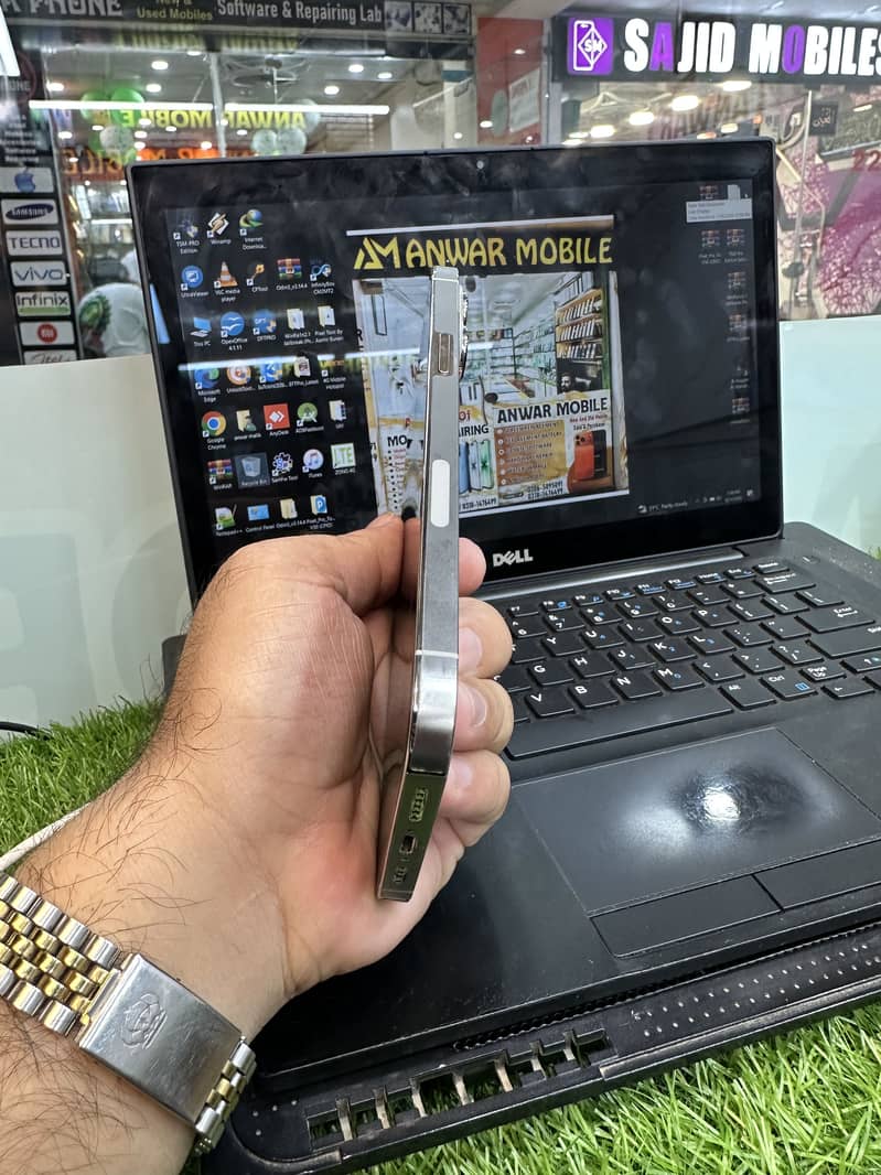 Apple iPhone 13 Pro Max 4