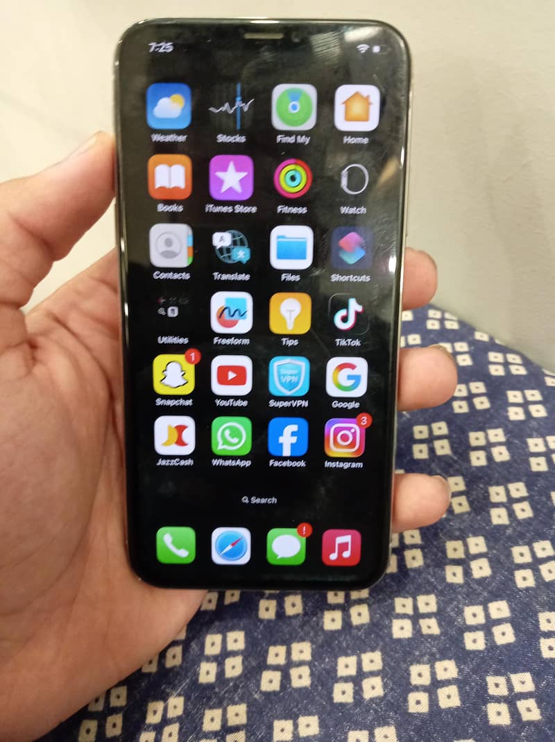 Apple iPhone X 2