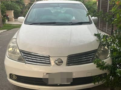 Nissan Tiida 2007