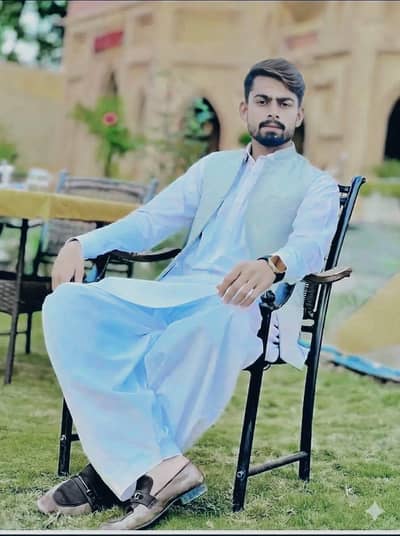 mujh job ke need ha ma car chala leta ha hun