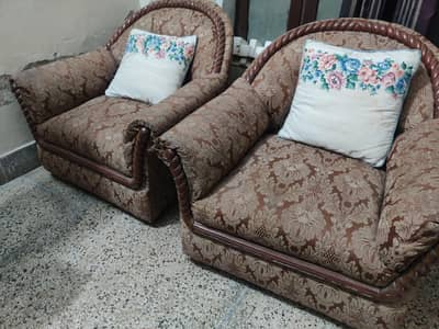 Solid Wood 5-Seater Sofa Set (3+1+1) – Heavy Frame & Carved Design