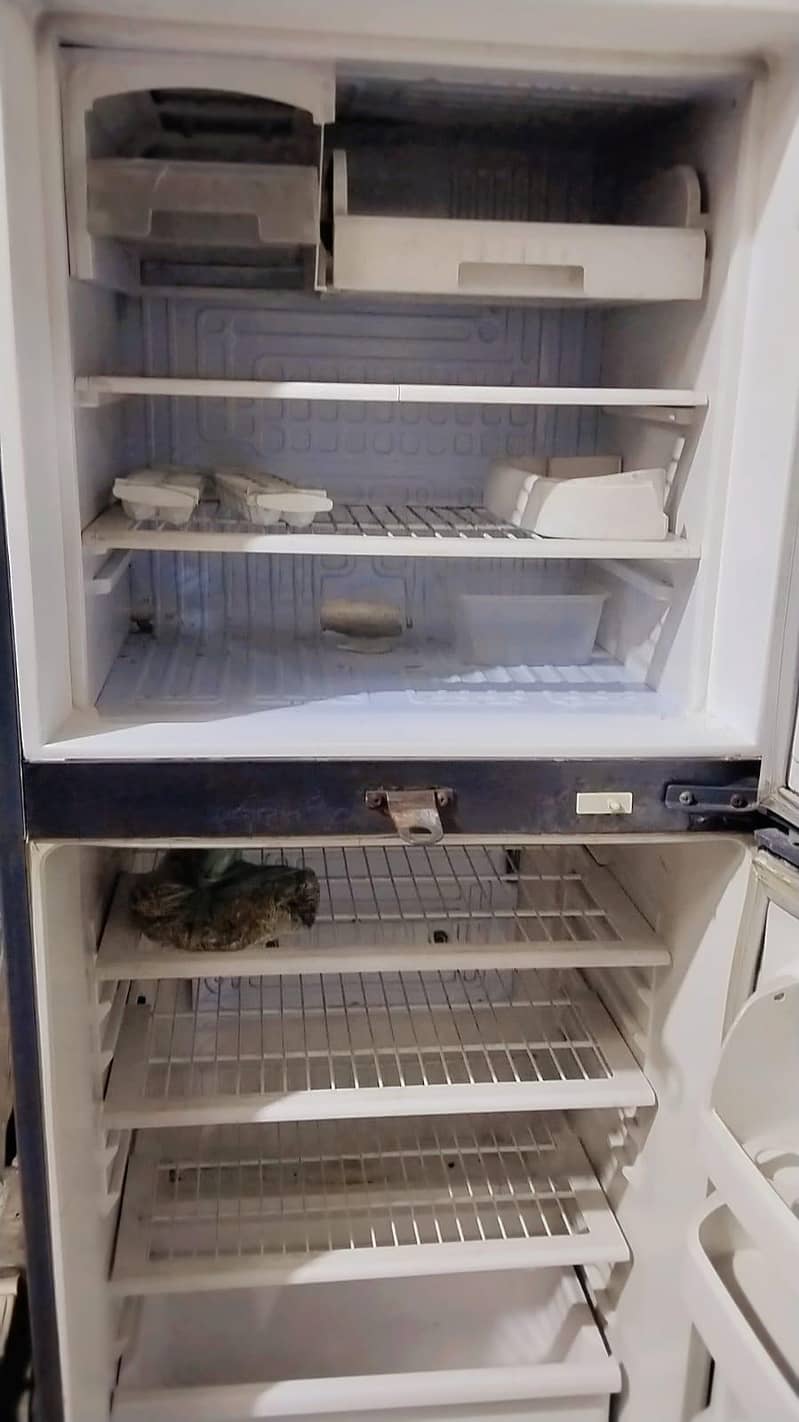 refrigerator 4