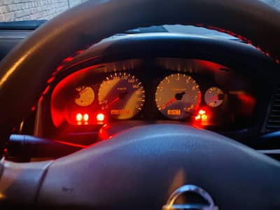 Nissan Sunny 2005