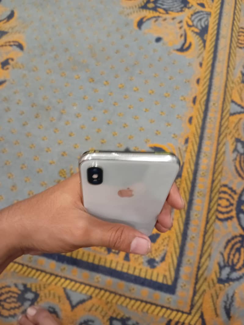 Apple iPhone X 2