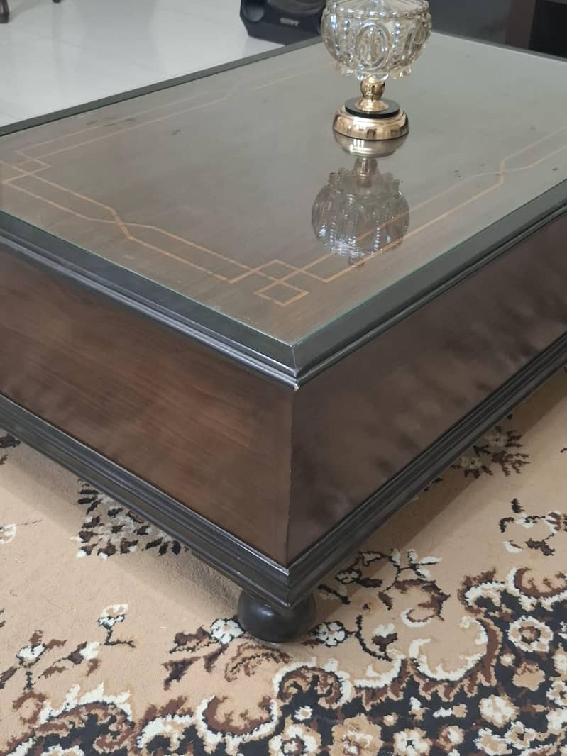 sofa and table set 3