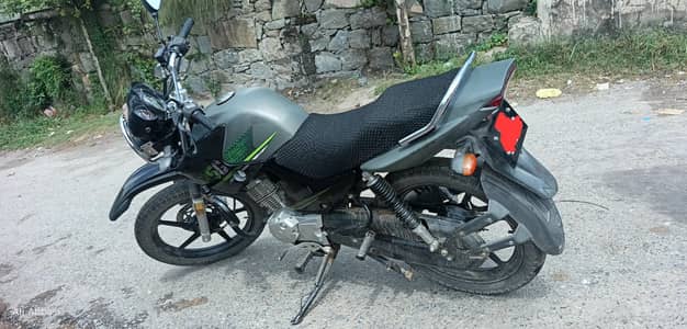 YAMAHA 125G  2023 Model one handed for sale